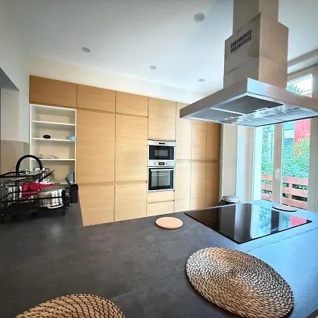 Le Gaston De Belair - 006 - 2nd Floor - Shared Kitchen Apartment *