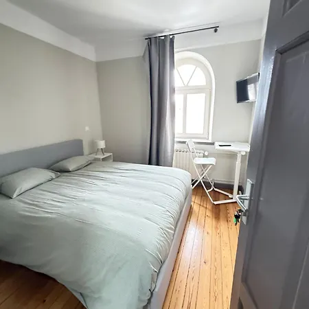 Le Gaston De Belair - 006 - 2nd Floor - Shared Kitchen شقة