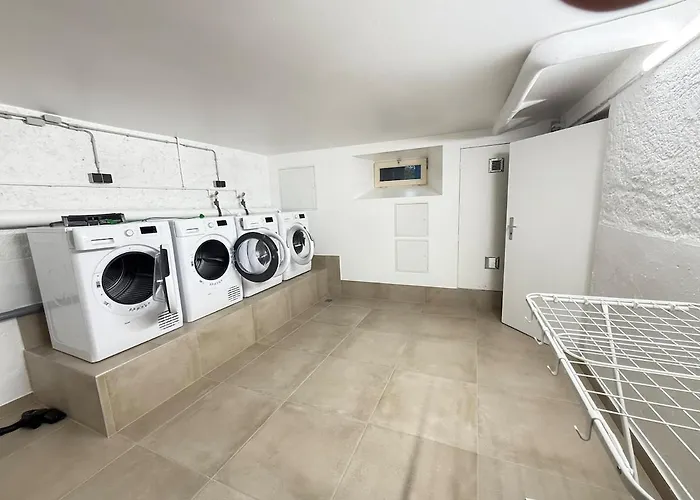 Daire Le Gaston De Belair - 006 - 2nd Floor - Shared Kitchen